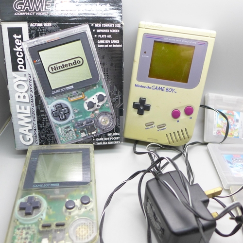 762 - A Gameboy, Gameboy Pocket and thirteen Gameboy games