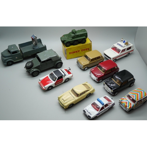 825 - Two Dinky Toys military vehicles, 676 Armoured Personnel Carrier, Volkswagen KDF, a Lone Star lorry,... 