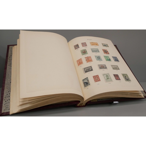 827 - An album of British and world stamps, including a page of Victorian stamps, Penny Black, Penny Reds,... 