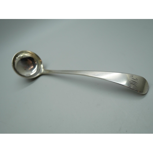 836 - A small silver ladle, London 1806, Richard Crossley, 37g