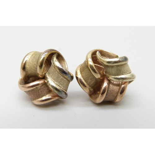 877 - A pair of 9ct gold knot earrings, 3.1g