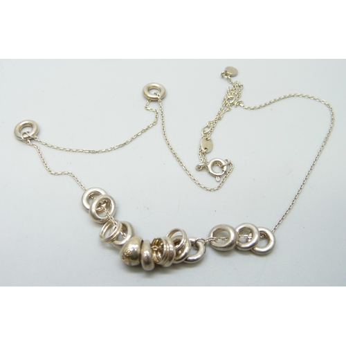 920 - A silver Links of London necklace