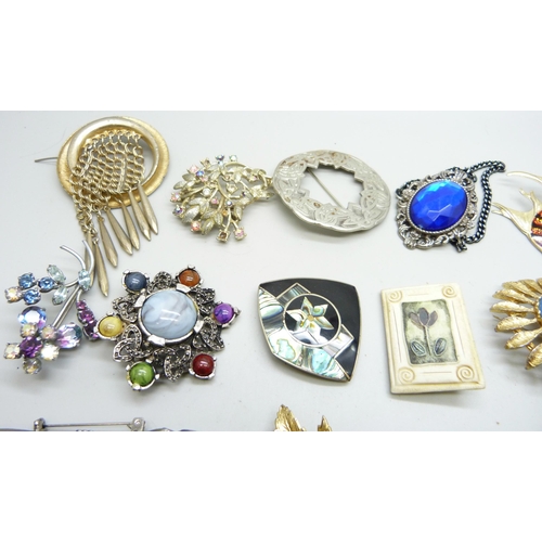 974 - Thirty-five costume brooches