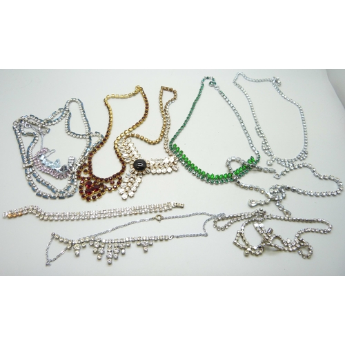 979 - A collection of vintage paste set jewellery