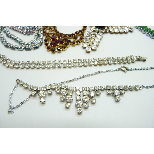 979 - A collection of vintage paste set jewellery