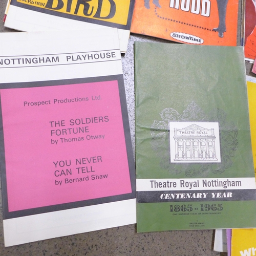 984 - A box of theatre programmes, Nottingham related, including Nottingham Empire, Theatre Royal 1940s/50... 