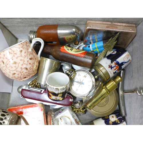 988 - Corkscrew, hip flask, pocket knives and other items **PLEASE NOTE THIS LOT IS NOT ELIGIBLE FOR IN-HO... 