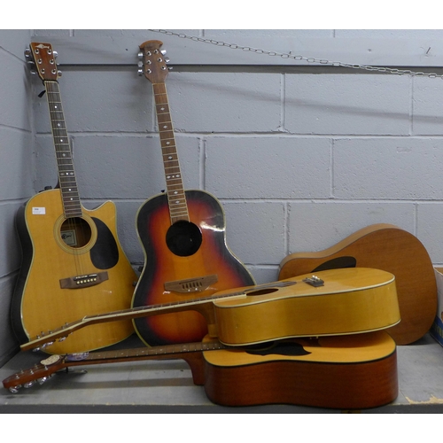 998 - Five acoustic guitars, a/f **PLEASE NOTE THIS LOT IS NOT ELIGIBLE FOR IN-HOUSE POSTING AND PACKING**