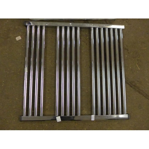 5240 - 2 unused radiators - Stelrad Compact 700 x 500 type K3 and a chrome towel rail