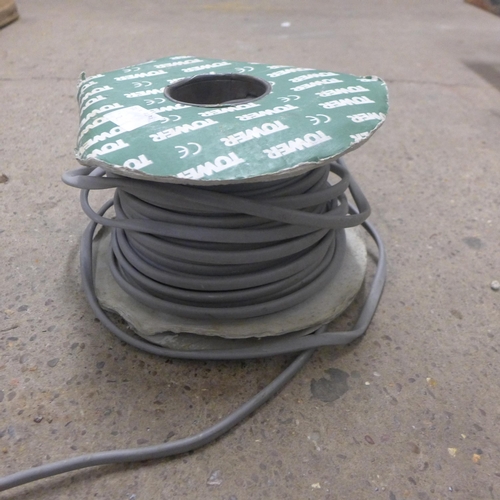 5276 - Three rolls of 3 core wire