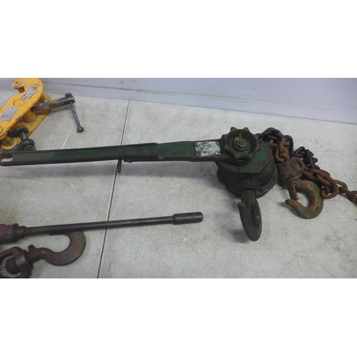 5092 - A vintage Rotolift lifting winch, a vintage Yale lifting winch and a Raptor beam clamp