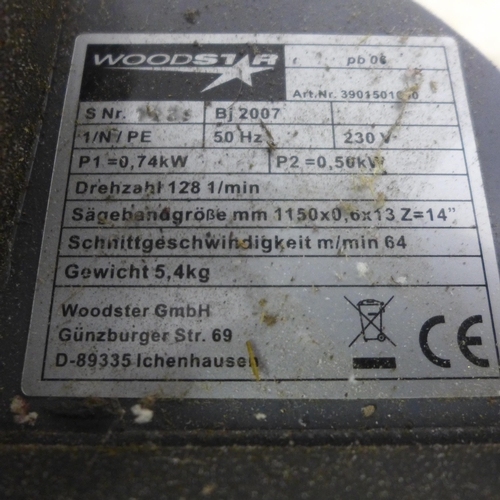 5093 - A Woodstar PB06 240v hand held band saw