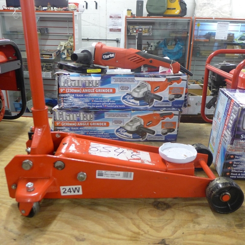 5286 - A quantity of Clarke items including a Clarke DWS225LR, 110V, 225mm long reach dry wall sander, a Cl... 