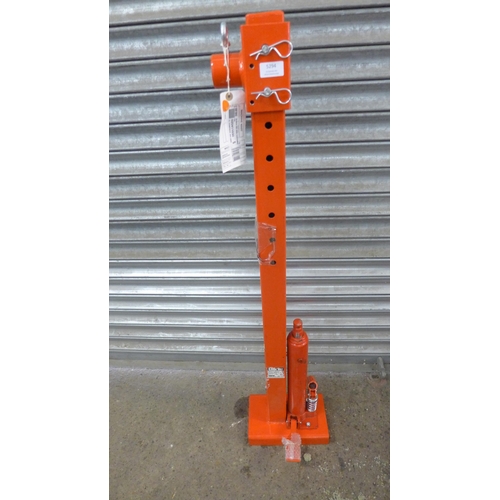 5294 - A Clarke Strong-Arm SSC1000G, 1 tonne strut spring compressor (8532)  *This lot is subject to VAT an... 