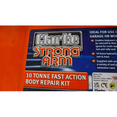 5326 - A quantity of Clarke items including 2 Clarke Strong-Arm CS10 BRK, 10 tonne fast action body repair ... 