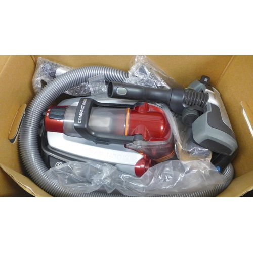 5134 - An AEG Ultra Captic compact vacuum cleaner with Aero-Pro silent nozzle and Hepa 13 filtration system... 