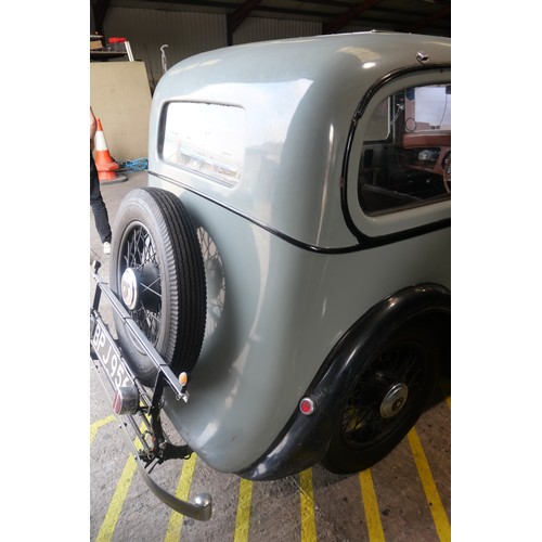 397 - A 1934 Standard 9 Saloon registered BPJ 956. This classic pre-war car is fitted with a 1052cc side-v... 