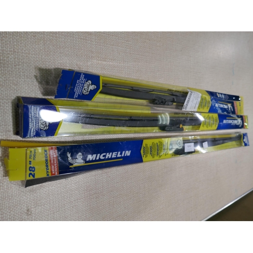 6135 - 3x Mixed Michelin Hydro edge Wiperblades  (334-284,285,286) *This lot is subject to Vat