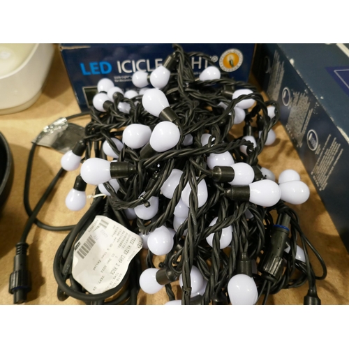 6142 - 2 x Led Colour Change Lights And Led Icicle Light's -  (334-263,264,268,311/25) *This lot is subject... 