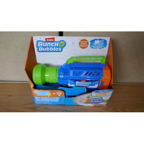 6011 - Zuru Bunch O Bubbles Mega Bubble Blaster  (335-246) *This lot is subject to Vat