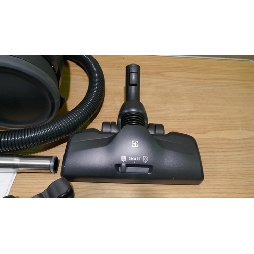 6177 - Electrolux Vacuum Cleaner - This lot requires a UK adapter (334-526) *This lot is subject to Vat