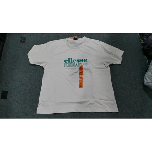 6263 - 6 X Ellesse off white Ladies T-shirts: Size XXL (335-4/85796) *This lot is subject to Vat