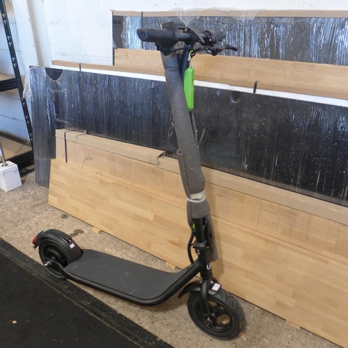 6131 - Li-Fe 350 Air Electric Scooter with Charger