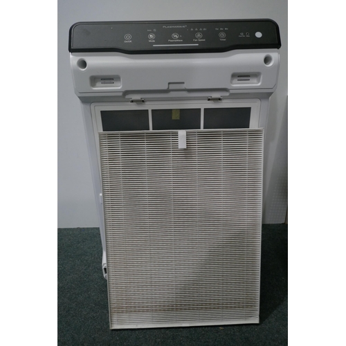 6196 - Winix Zero Air Purifier    - This lot requires a UK adapter (334-511) *This lot is subject to Vat