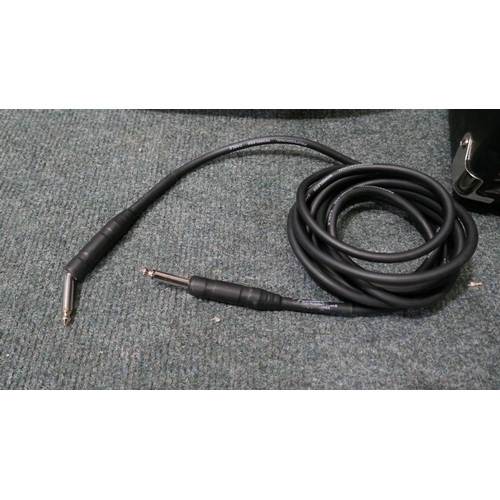 6198A - Squier Electric Guitar+Amp - This lot requires a UK adapter (334-450) *This lot is subject to Vat