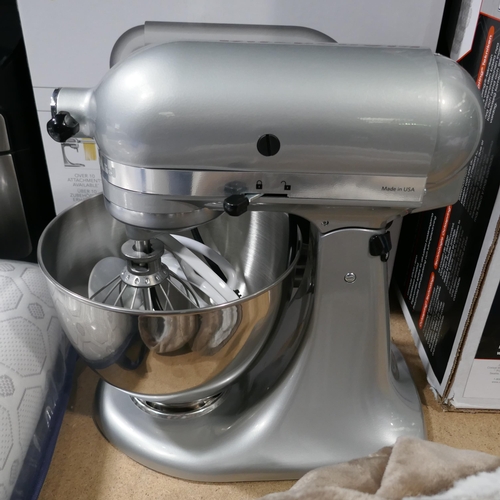 6212 - Kitchenaid Stand Mixer 4.3L     - This lot requires a UK adapter (334-440) *This lot is subject to V... 