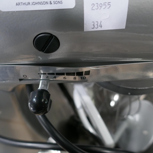 6212 - Kitchenaid Stand Mixer 4.3L     - This lot requires a UK adapter (334-440) *This lot is subject to V... 