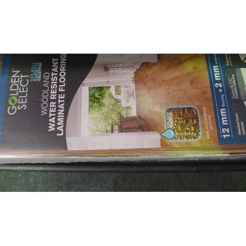 6392 - 2x packs Gold Oak Laminate Flooring     (335-257) *This lot is subject to Vat