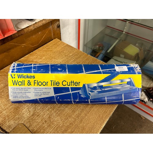 5015 - A Wickes heavy duty tile cutter and manual mitre saw