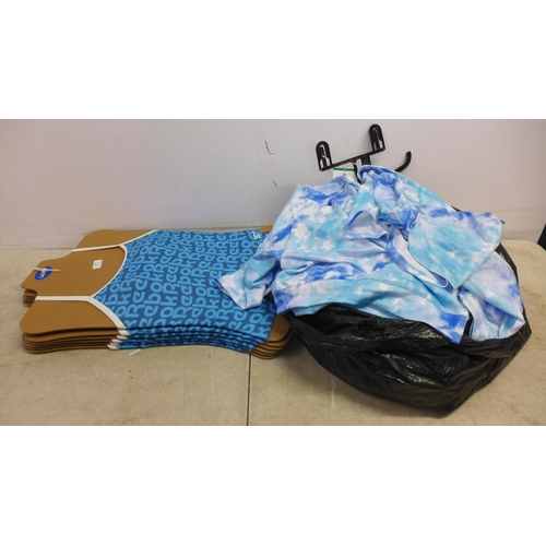 5334 - A quantity of unworn clothing including Reebok swim suits