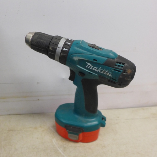 5007 - A Makita 8391D cordless drill with spare battery (P18 18V 1.3A H)