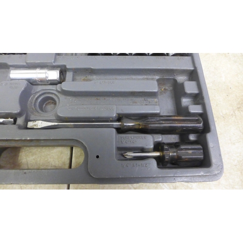 5019 - A Richmond socket and spanner set