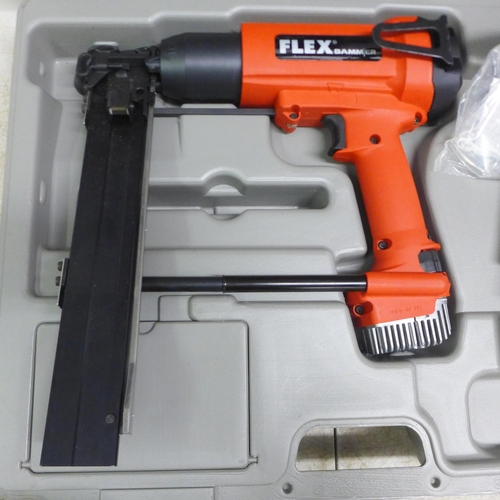 5032 - A Flex Banner staple gun with 2 boxes of Bostitch staples