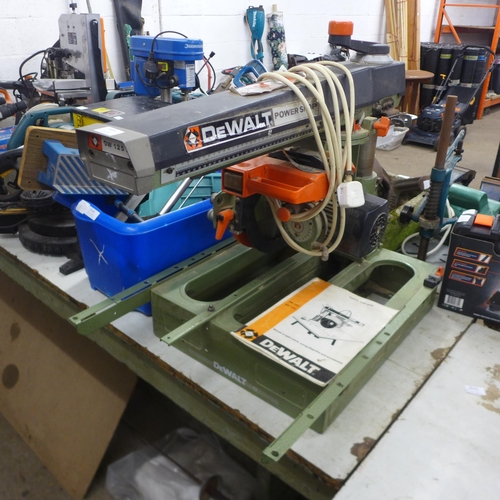 5039 - A Dewalt Power Shop DW1251 240v radial arm saw