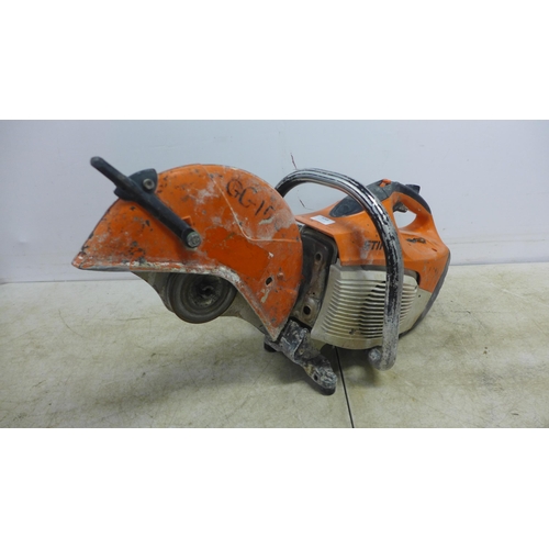 5048 - A Stihl TS410 petrol driven stone cut off saw