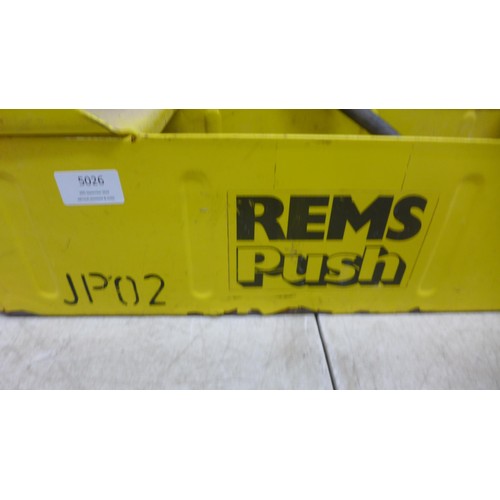 5026 - A REMS Push pressure testing pump