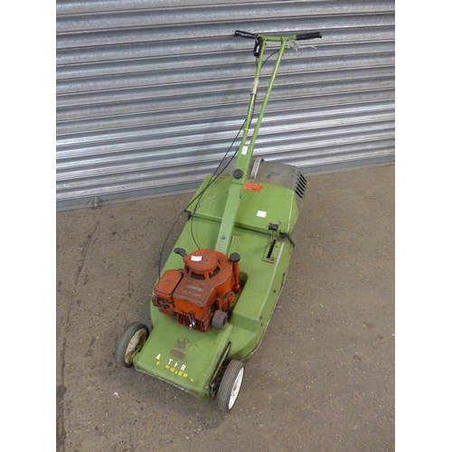 5205 - A Hayter Harrier two petrol lawn mower with Briggs and Stratton 3.5hp engine and steel roller - 19