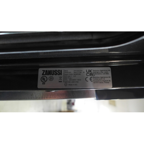 4006 - Zanussi  Built-in Double Oven with AirFry (Broken Top Oven Door) ZKCNA7KN (458-186) *This lot is sub... 