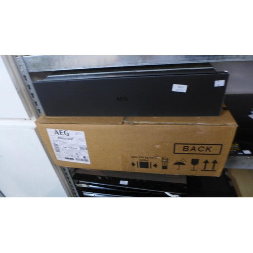 4016 - AEG Warming Draw  - KDK9114247, (460-168)    * This lot is subject to vat