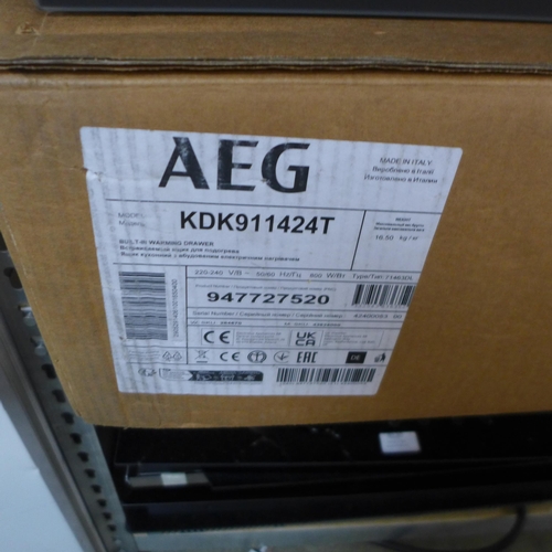 4016 - AEG Warming Draw  - KDK9114247, (460-168)    * This lot is subject to vat