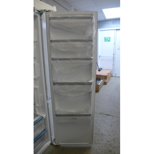 4062 - Bosch Series 4 Built In Tower Fridge, Original RRP £749.17  + vat (460-206)    * This lot is subject... 