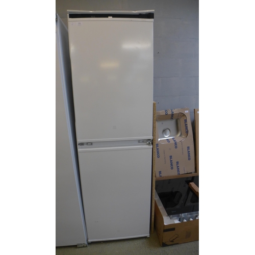 4066 - AEG 50/50 Fridge Freezer (Frost Free) (Transit damage) Original RRP £583.33  + vat (460-197)    * Th... 