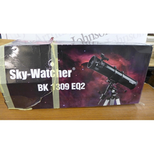 5220 - A Sky-Watcher BK1309EQ2 telescope with clock drive system