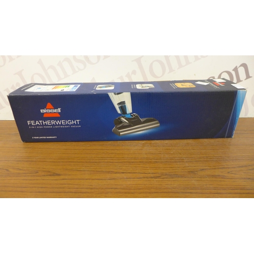 5236 - A Bissell Featherweight 2 in 1 high power lightweight vacuum cleaner - boxed