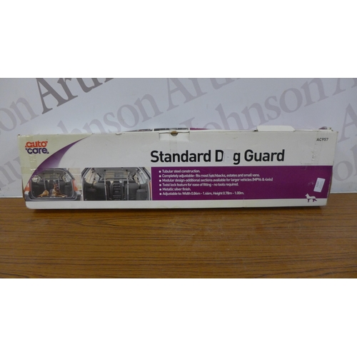 5237 - An Auto-care Standard car dog guard