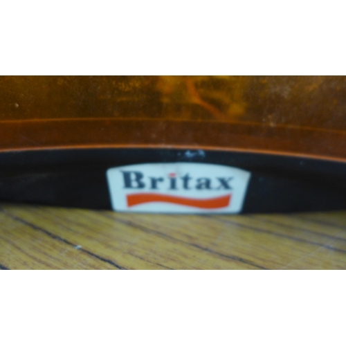 5239 - A pair of Britax flashing beacon lights